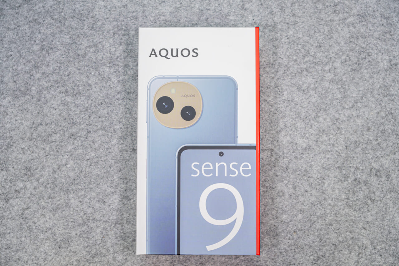 AQUOS sense9