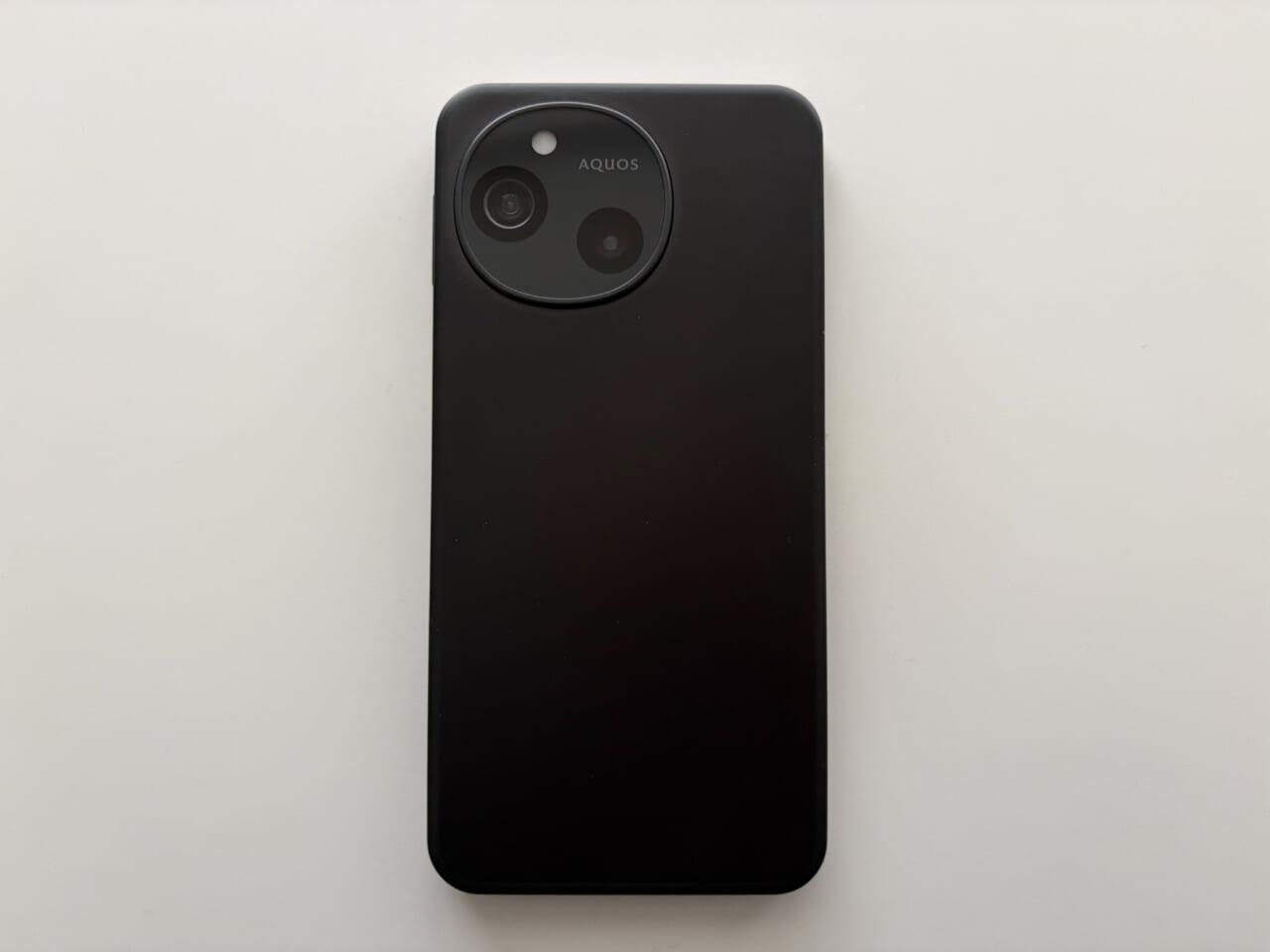 AQUOS sense10 レビュー・デザイン