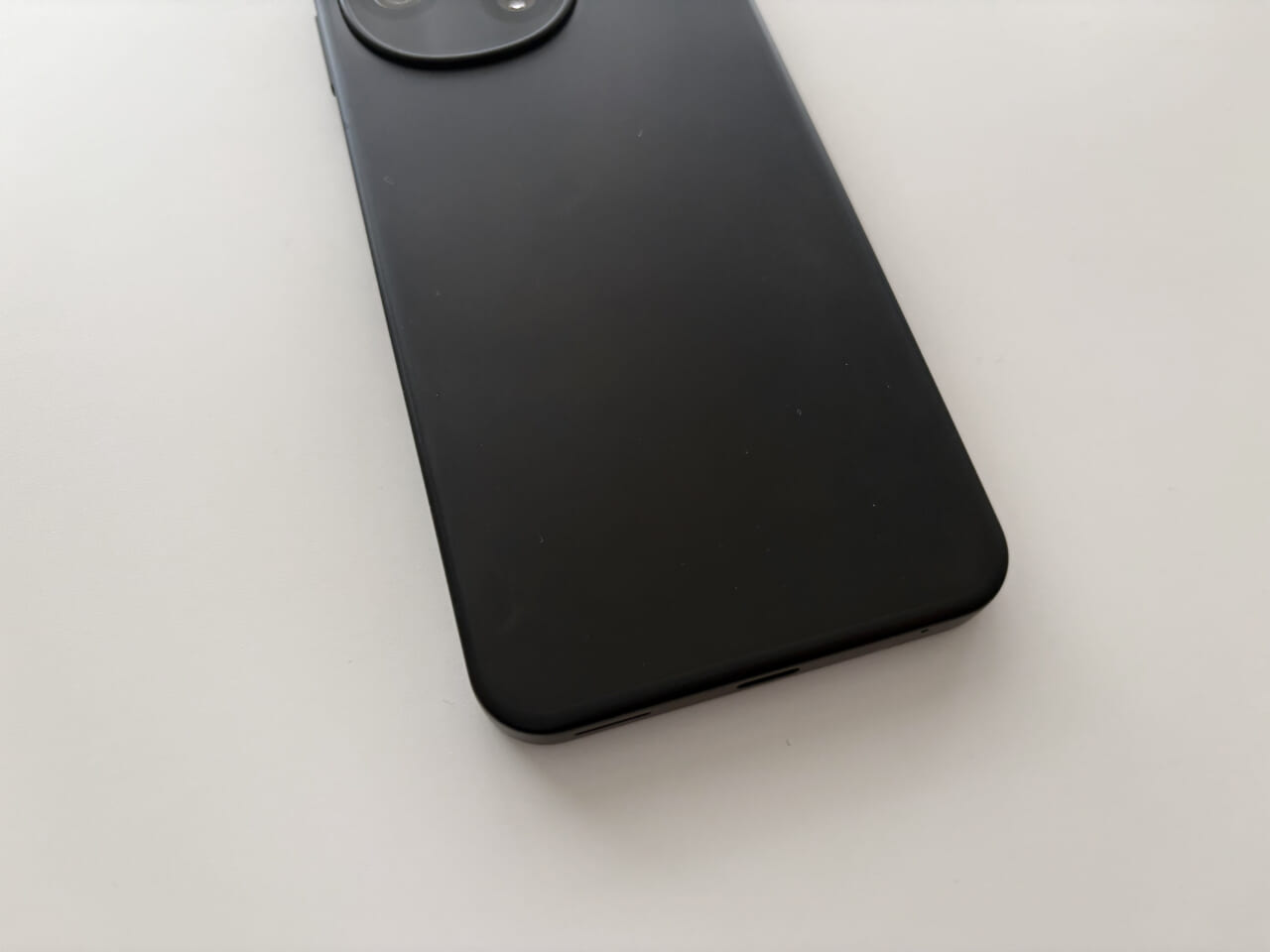 AQUOS sense10 レビュー・デザイン