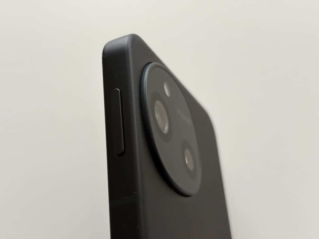 AQUOS sense10 レビュー・デザイン