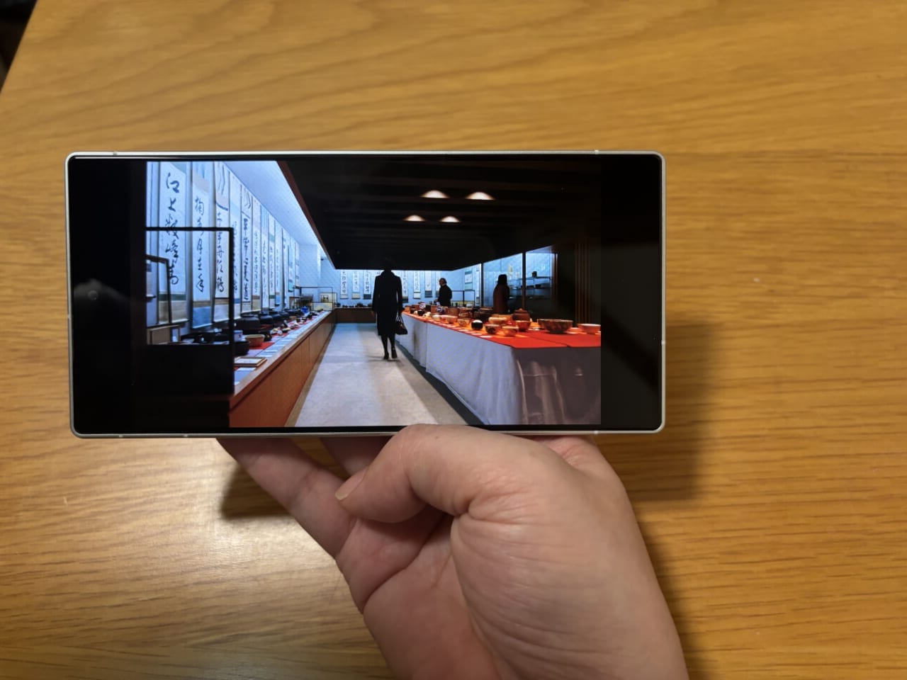 AQUOS R10レビュー