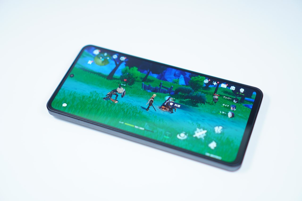AQUOS R8 pro
