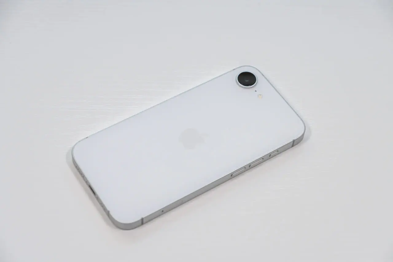 iPhone16e実機レビュー！高性能&シンプルなお手軽モデル｜なるほどスマホ