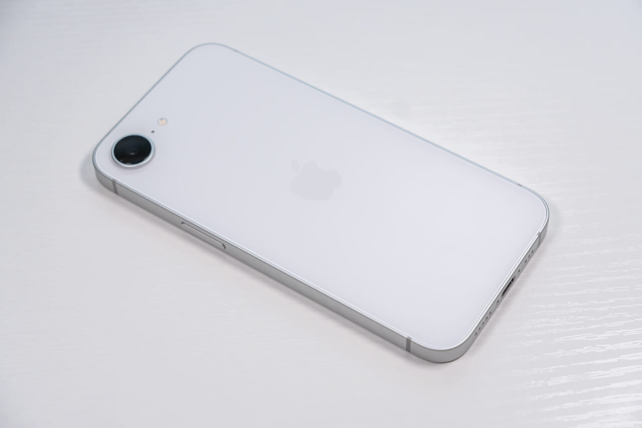 iPhone16e