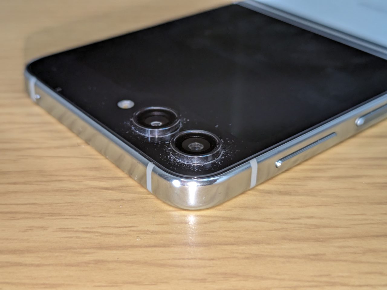 Galaxy Z Flip5実機