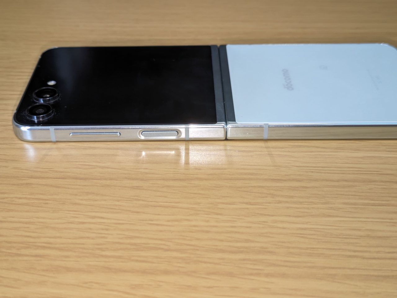 Galaxy Z Flip5実機
