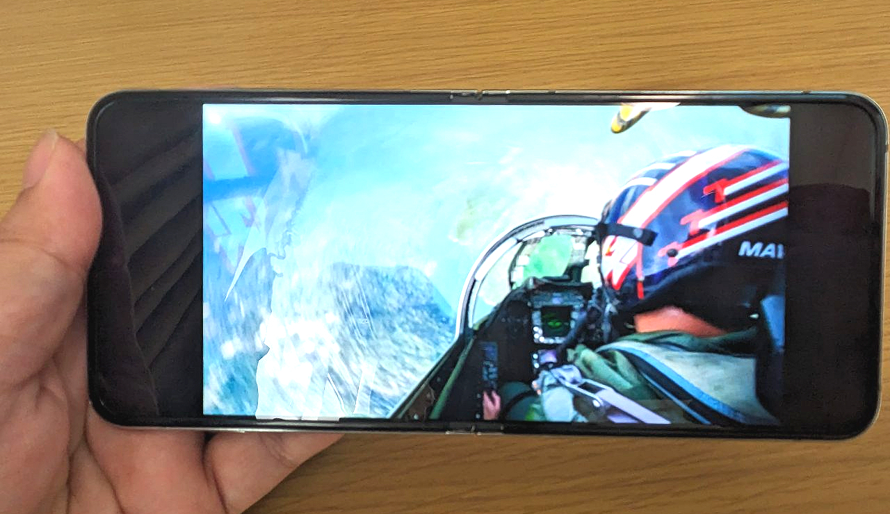 Galaxy Z Flip5実機レビュー｜使ってわかったメリット・デメリットや評判を解説